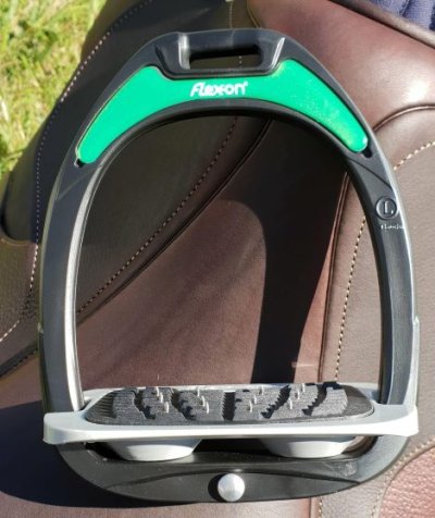 Flexon Green Composite Stirrup - Image 16