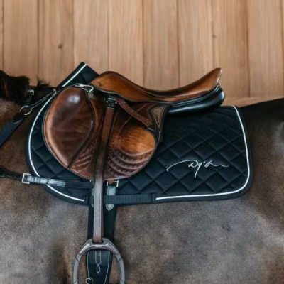 Dy'on Diamond Saddle Pad Jumping - Image 7