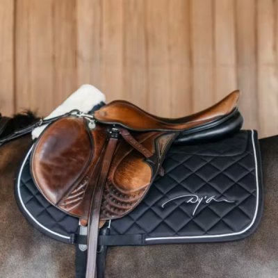 Dy'on Skin Friendly Saddle Pad Jumping - Image 7