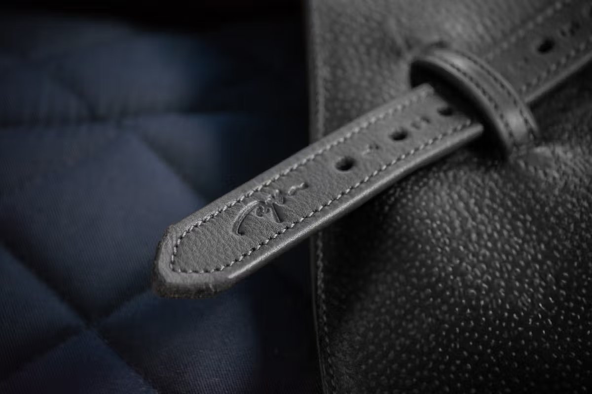 Dy'on Premium Soft Leather Stirrup Strap - Image 4