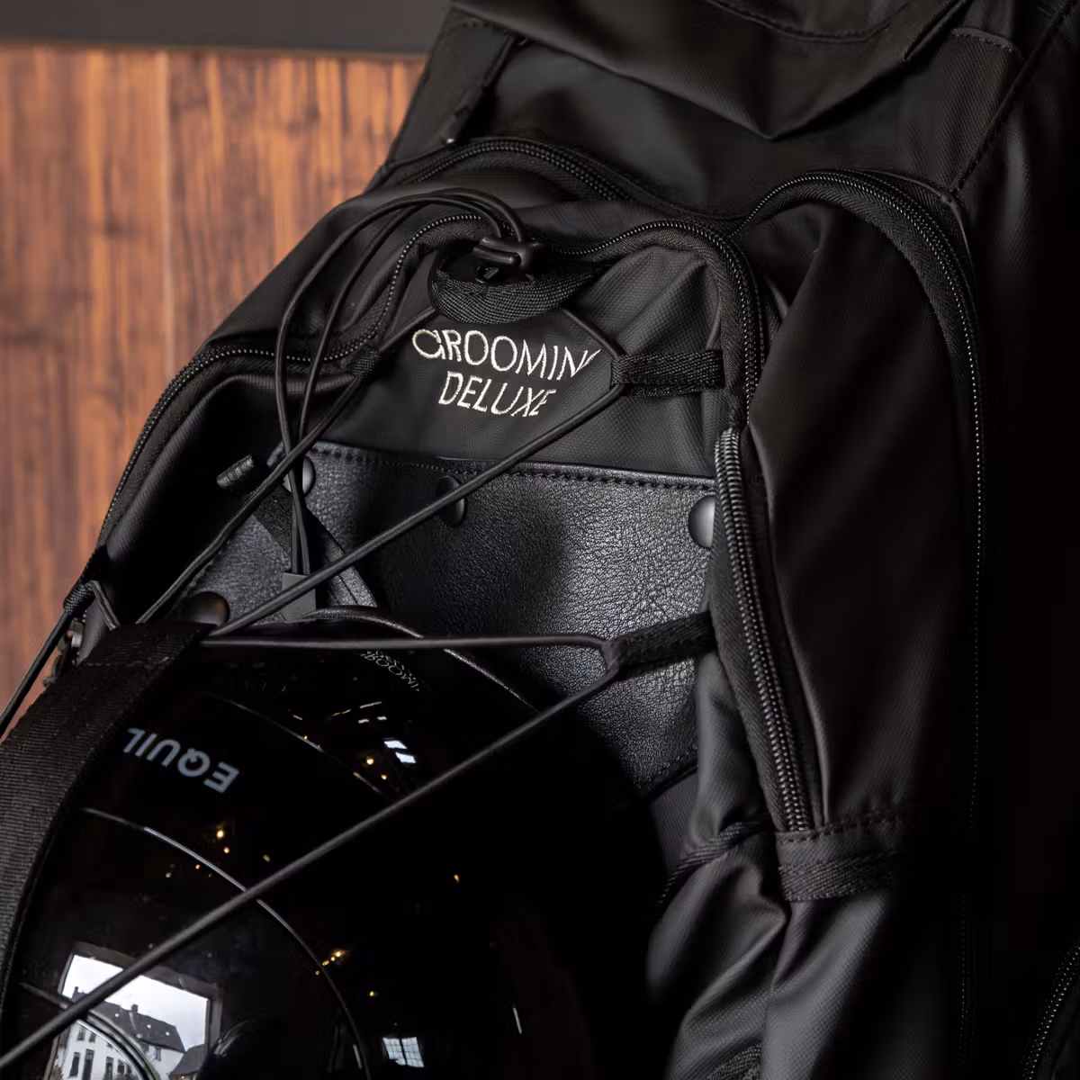Grooming Deluxe Grooming Backpack - Image 9