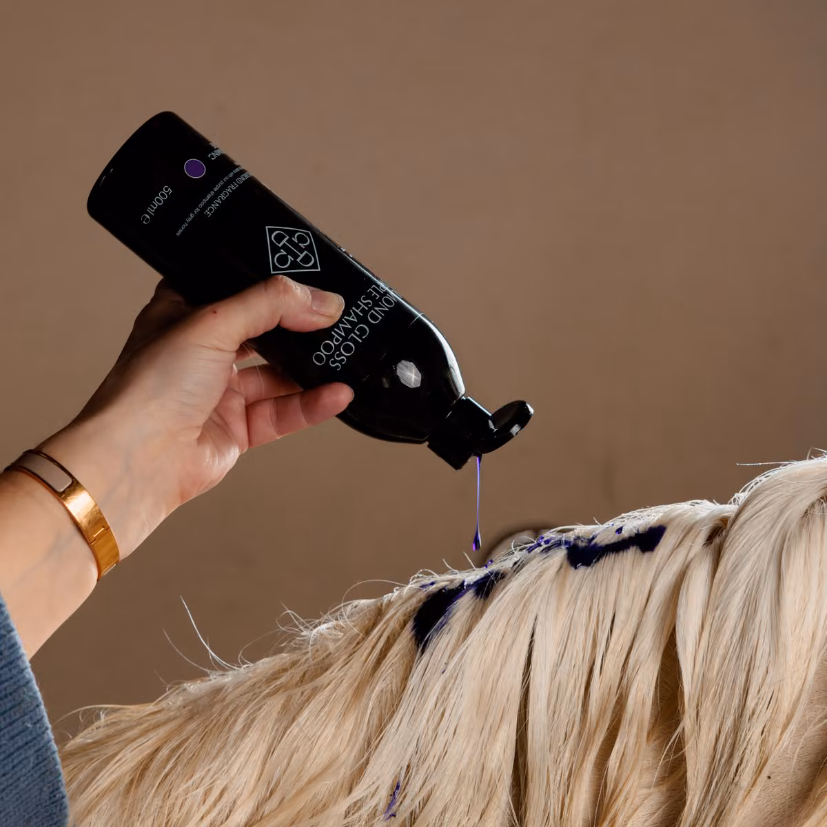 Grooming Deluxe Almond Gloss Purple Shampoo - Image 3