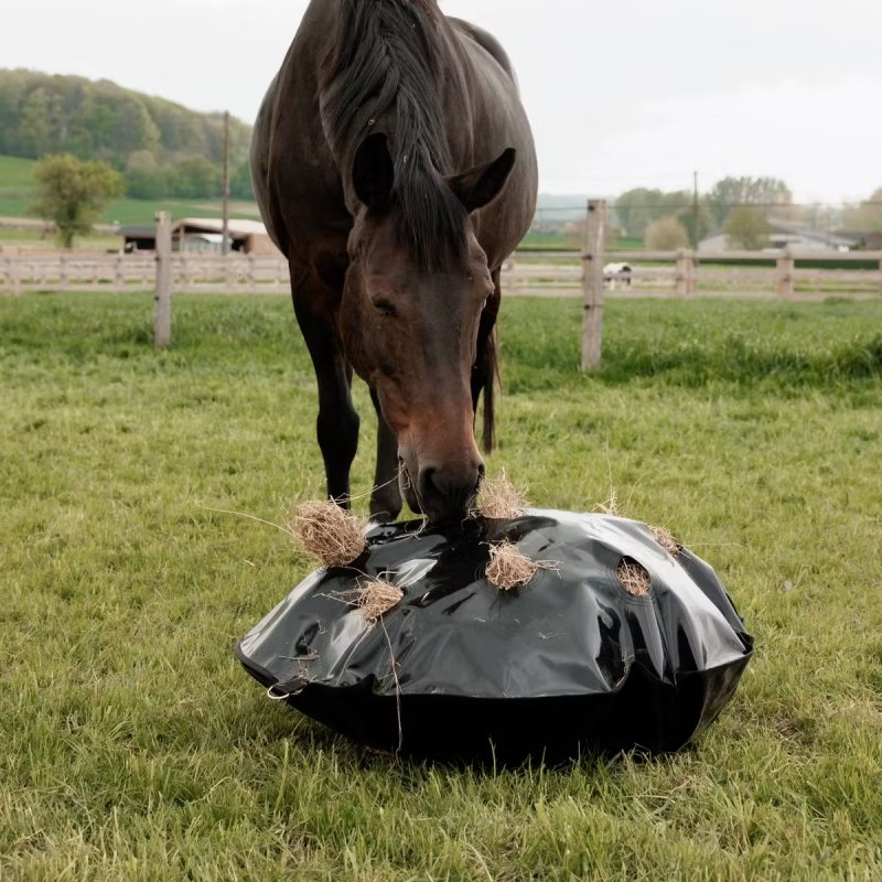 Grooming Deluxe Play & Haybag Slow Feeder Round - Image 2
