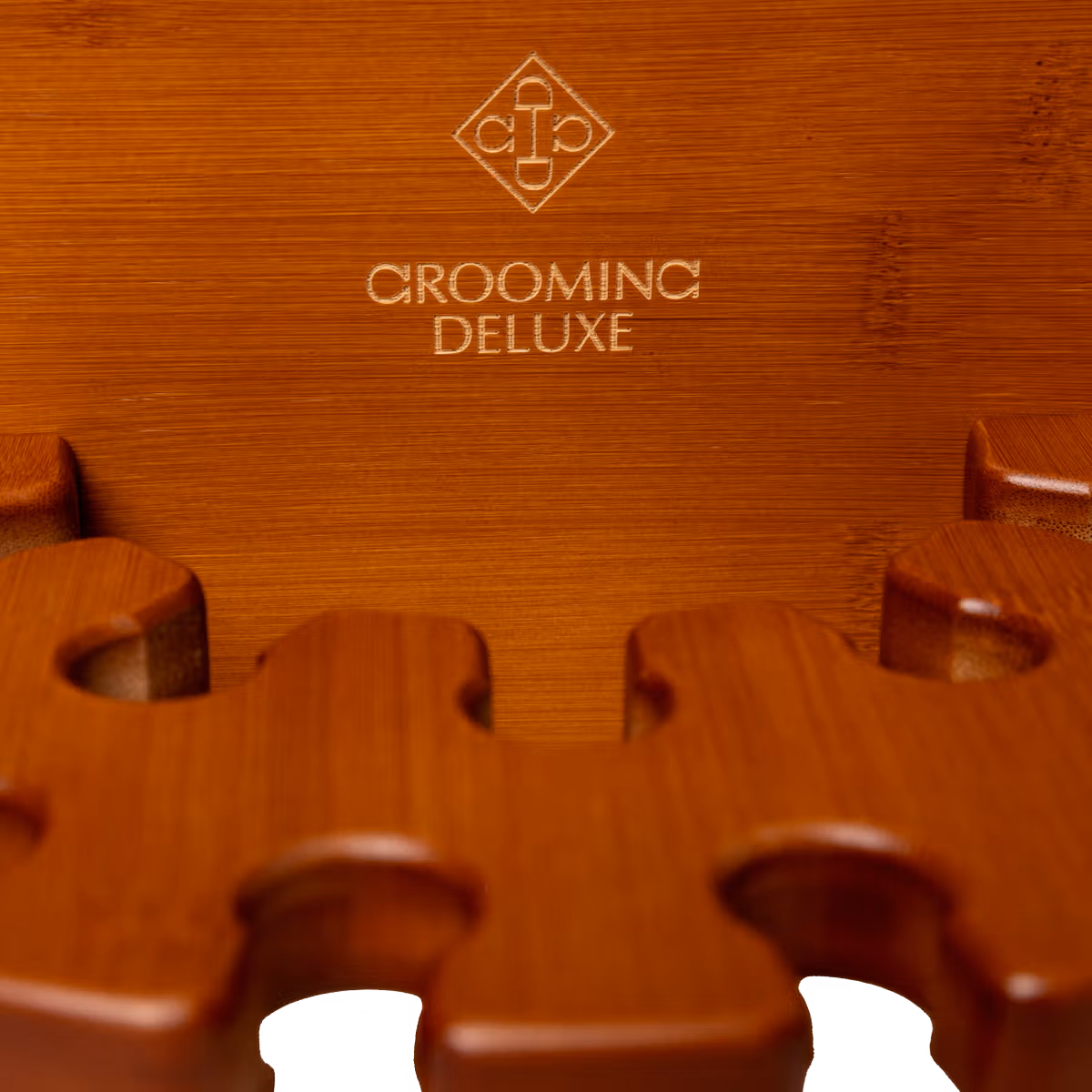 Grooming Deluxe Whip Holder Round - Image 3