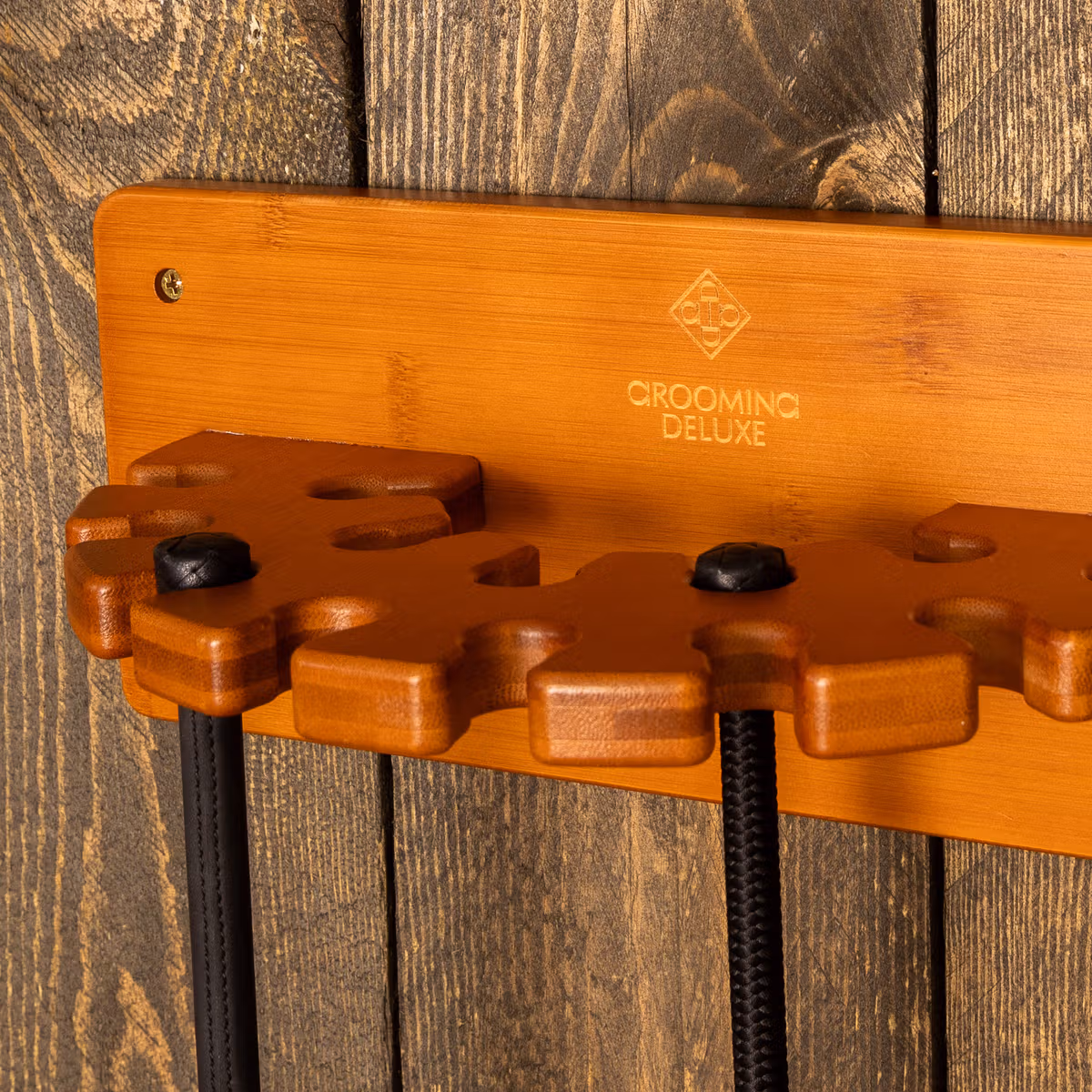 Grooming Deluxe Whip Holder Round - Image 6
